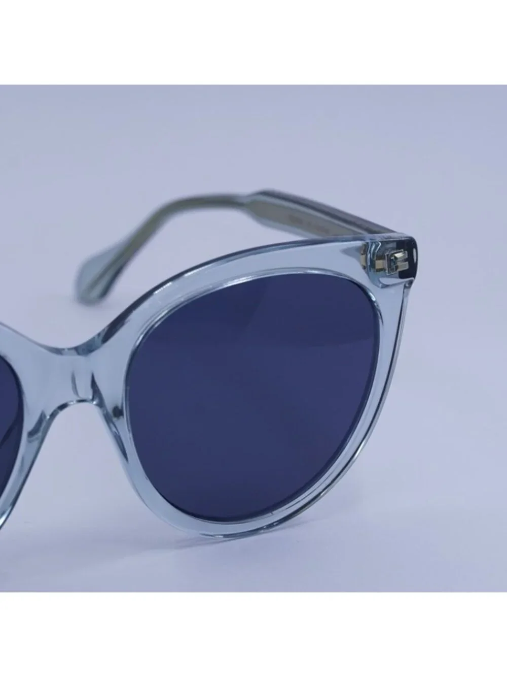 Gucci GG0565S 003 Sunglasses Blue Cat Eye Frame, Blue Lenses
